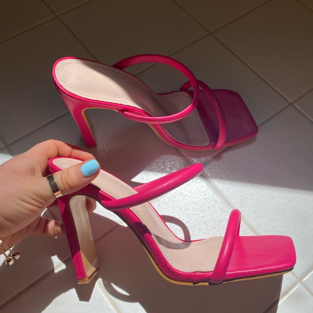 Pink heels perfect for prom!!